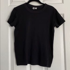 Uniqlo Black Tee